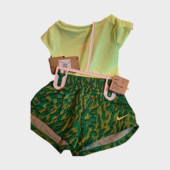 NIKE Kids 12M Girl's 2Pc DriFit Short Set NWT - Picture 2 of 3